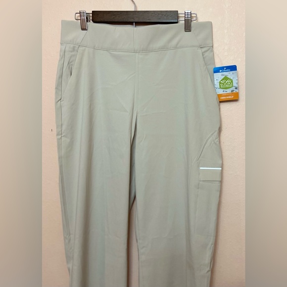 Columbia Women's Boundless Avenue Pants - Picture 6 of 9